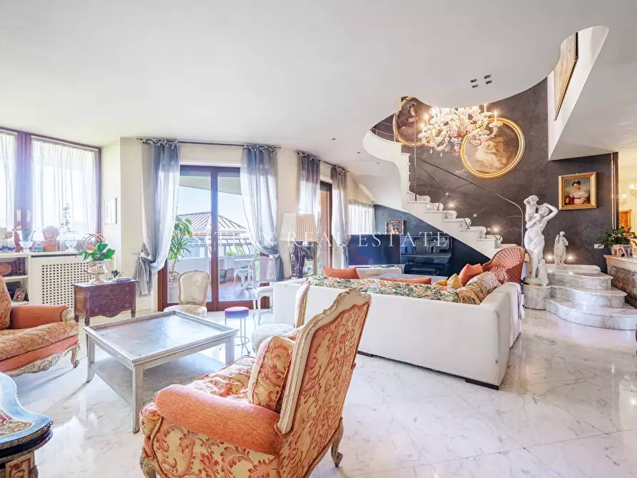 Immagine 2 di Appartamento in vendita  in Via Ippodromo 105 a Milano