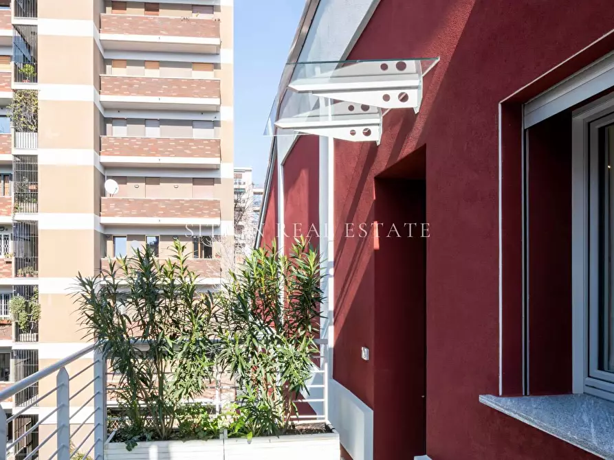 Immagine 20 di Appartamento in vendita  in Via Contardo Ferrini 3 a Milano