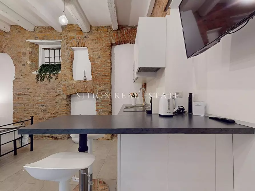 Immagine 6 di Appartamento in vendita  in Corso Di Porta Ticinese 50 a Milano