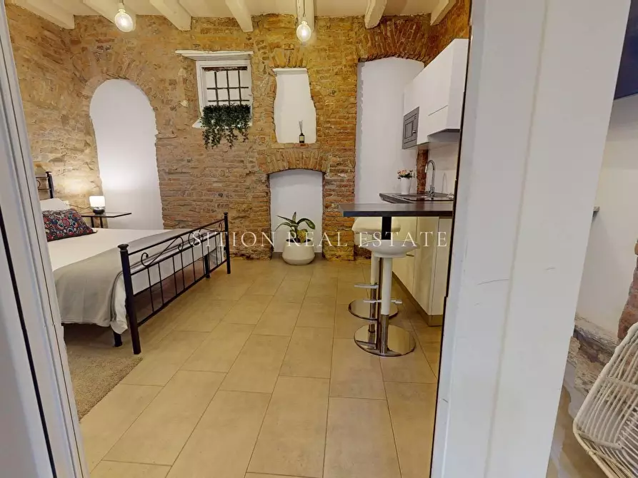 Immagine 10 di Appartamento in vendita  in Corso Di Porta Ticinese 50 a Milano