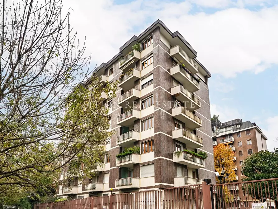 Immagine 32 di Appartamento in vendita  in Via Ulpio Traiano 17 a Milano