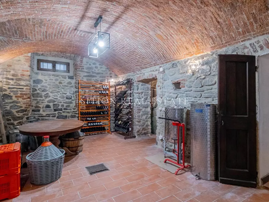 Immagine 22 di Rustico / casale in vendita  in Via della Novaglia 1 a Barasso