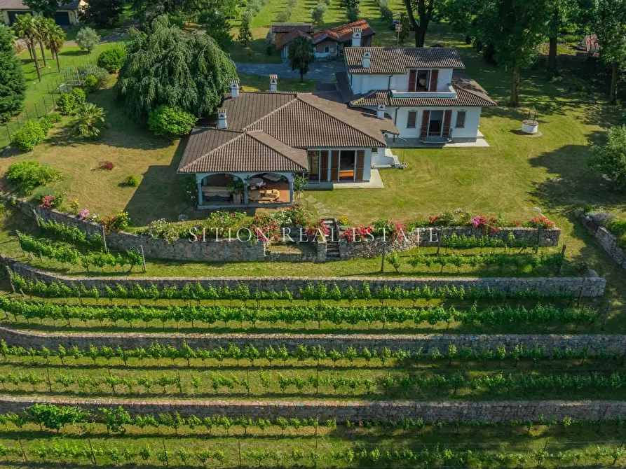 Immagine 4 di Rustico / casale in vendita  in Via della Novaglia 1 a Barasso