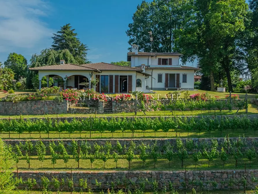 Immagine 1 di Rustico / casale in vendita  in Via della Novaglia 1 a Barasso