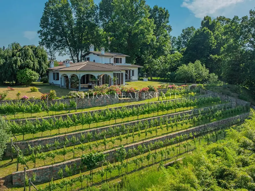 Immagine 5 di Rustico / casale in vendita  in Via della Novaglia 1 a Barasso