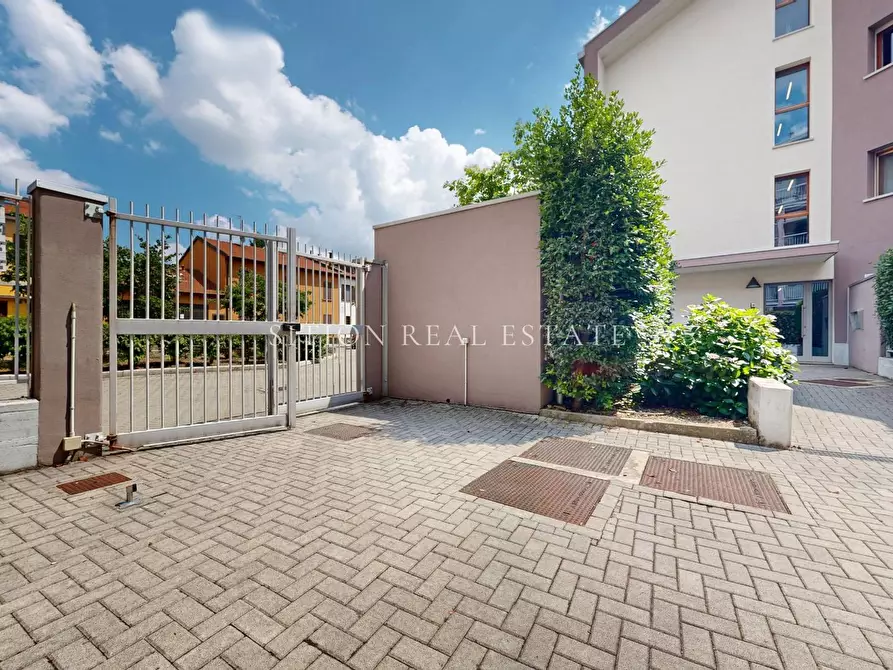 Immagine 61 di Appartamento in vendita  in Via Porretta 53 a Milano