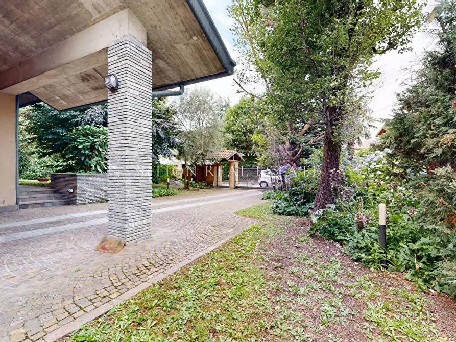 Immagine 28 di Villa in vendita  in Via Alfredo Di Dio 4 a Dairago