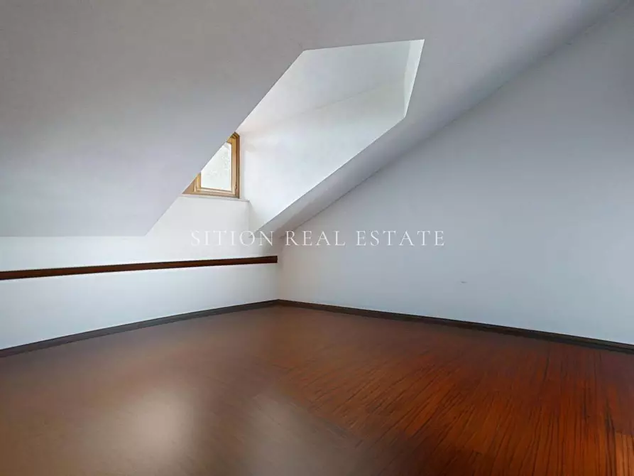 Immagine 33 di Villa in vendita  in Via Alfredo Di Dio 4 a Dairago