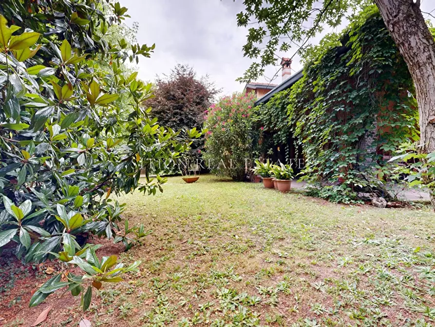 Immagine 61 di Villa in vendita  in Via Alfredo Di Dio 4 a Dairago