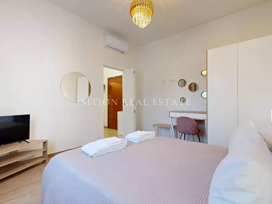Immagine 11 di Appartamento in vendita  in Viale Famagosta 30 a Milano