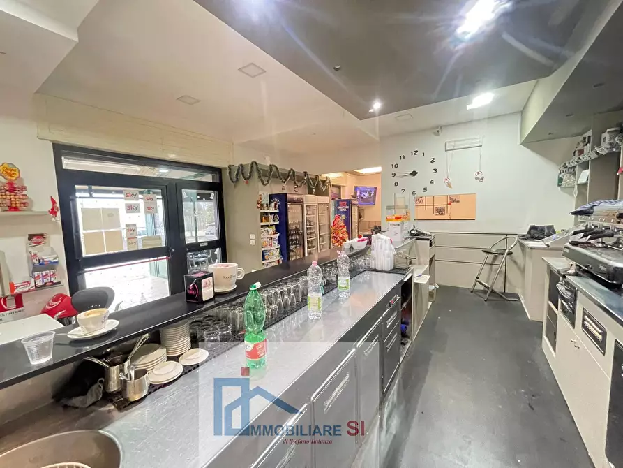 Immagine 6 di Attività commerciale in vendita  in Via Silvio Pedicini a Foglianise