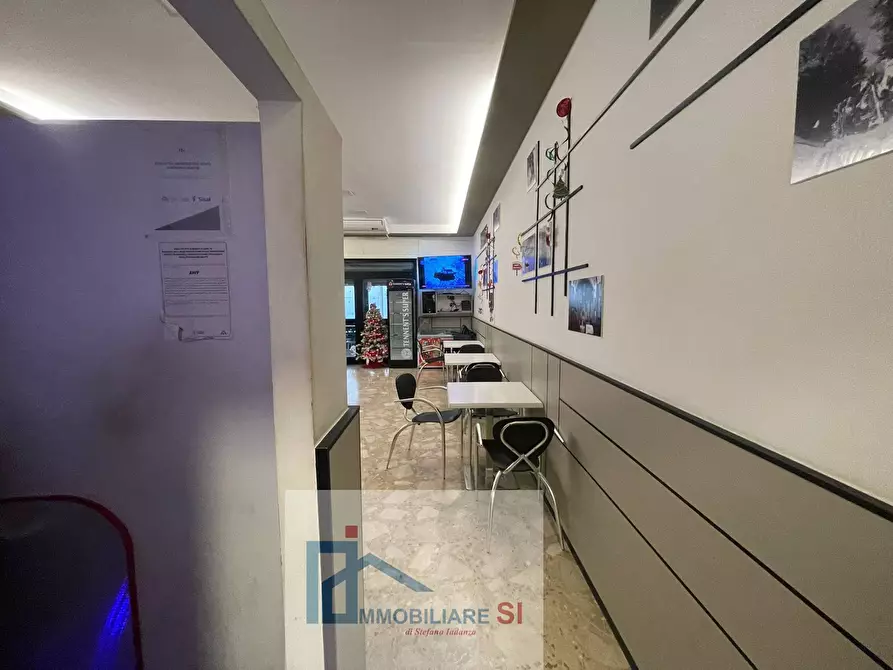 Immagine 13 di Attività commerciale in vendita  in Via Silvio Pedicini a Foglianise