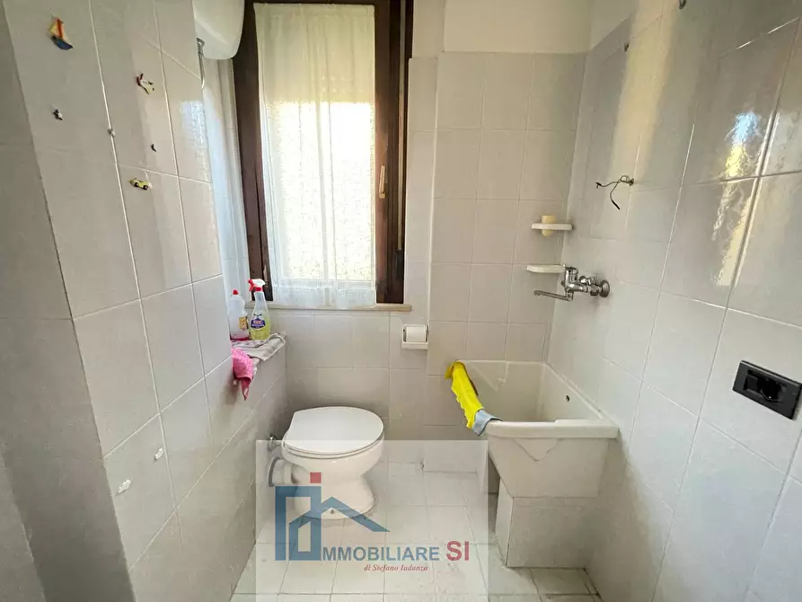 Immagine 19 di Appartamento in vendita  in Via Antonio Navarra a Benevento