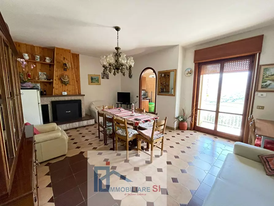 Immagine 5 di Appartamento in vendita  in Via Leschito a Foglianise