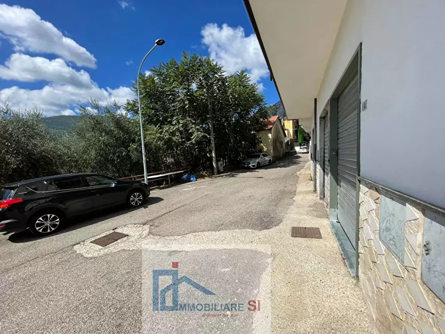 Immagine 22 di Appartamento in vendita  in Via Leschito a Foglianise