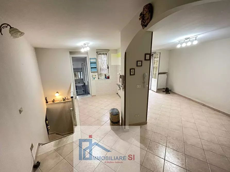 Immagine 14 di Casa semindipendente in vendita  in Vico Rienzi a Foglianise