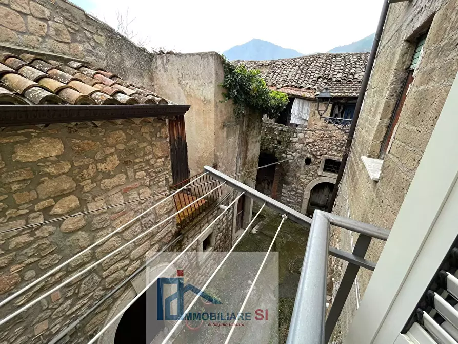 Immagine 12 di Casa semindipendente in vendita  in Vico Rienzi a Foglianise