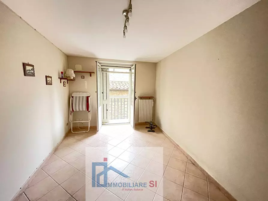 Immagine 10 di Casa semindipendente in vendita  in Vico Rienzi a Foglianise