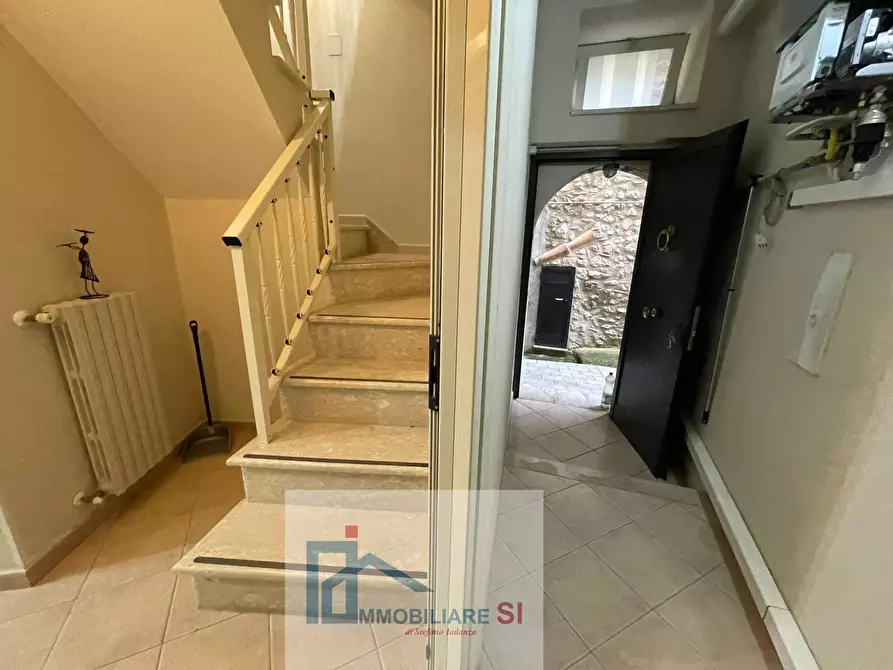 Immagine 7 di Casa semindipendente in vendita  in Vico Rienzi a Foglianise