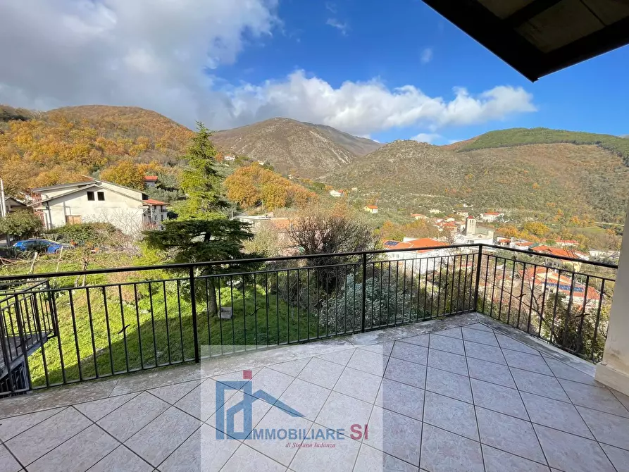 Immagine 29 di Casa indipendente in vendita  in Via delle Rimembranze Prima Traversa a Cautano