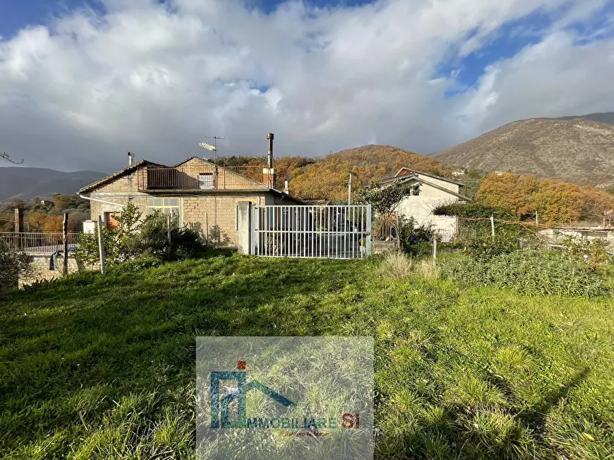 Immagine 51 di Casa indipendente in vendita  in Via delle Rimembranze Prima Traversa a Cautano