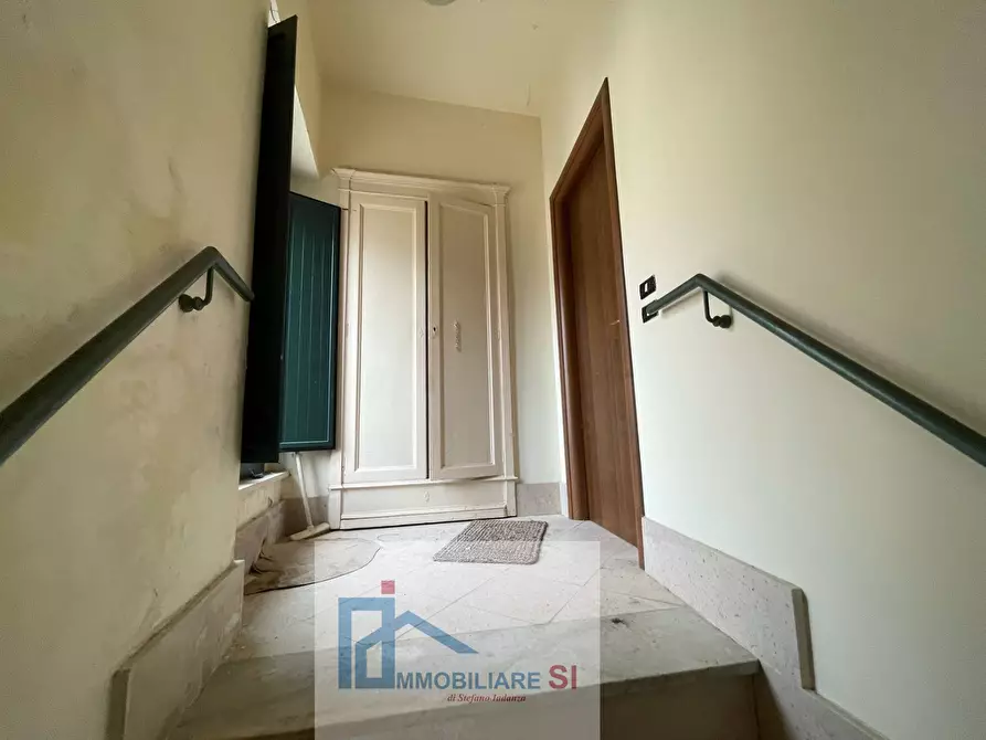 Immagine 3 di Casa semindipendente in vendita  in Via Fuschi di Sopra a Vitulano
