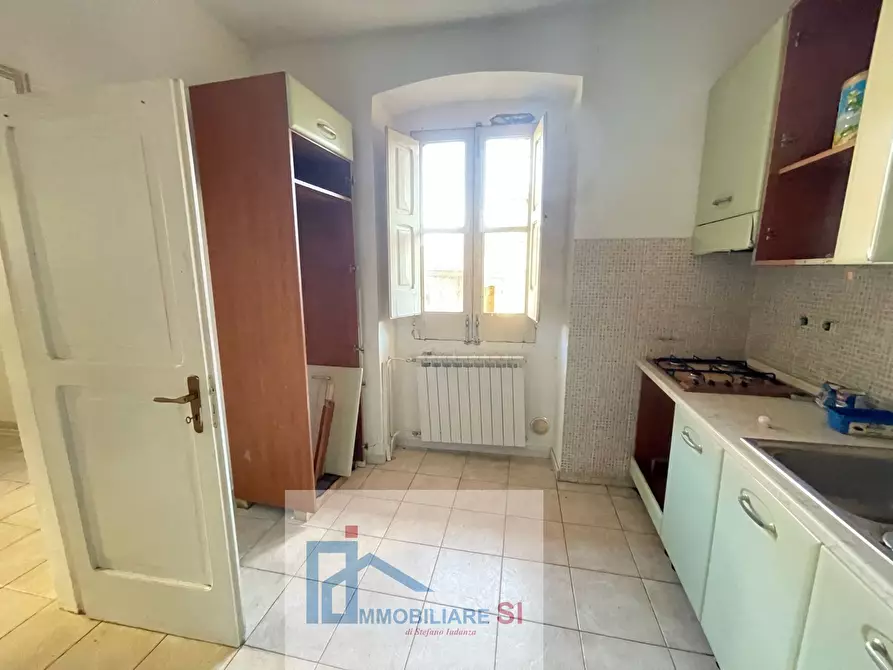 Immagine 17 di Casa semindipendente in vendita  in Piazza San Giuseppe a Sant'angelo A Cupolo