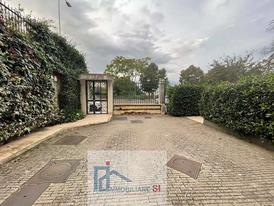 Immagine 9 di Box auto in vendita  in Via Raffaele Delcogliano a Benevento