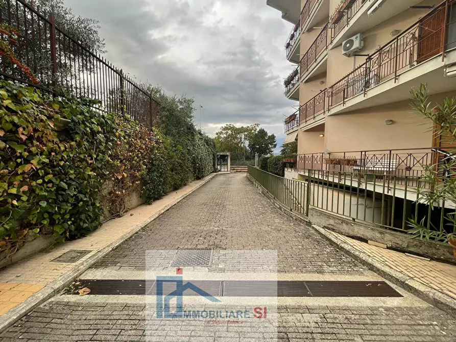 Immagine 13 di Box auto in vendita  in Via Raffaele Delcogliano a Benevento