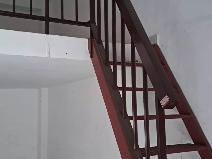 Immagine 7 di Box auto in vendita  in Via Sabbioneta a Potenza