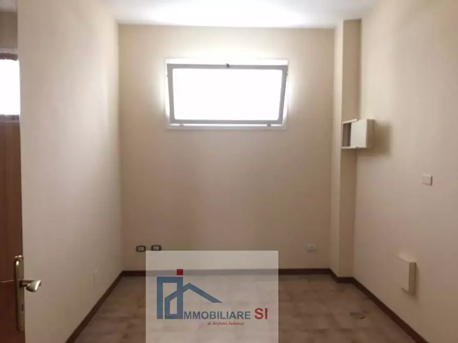 Immagine 12 di Appartamento in vendita  in Corso Giuseppe Garibaldi a Benevento