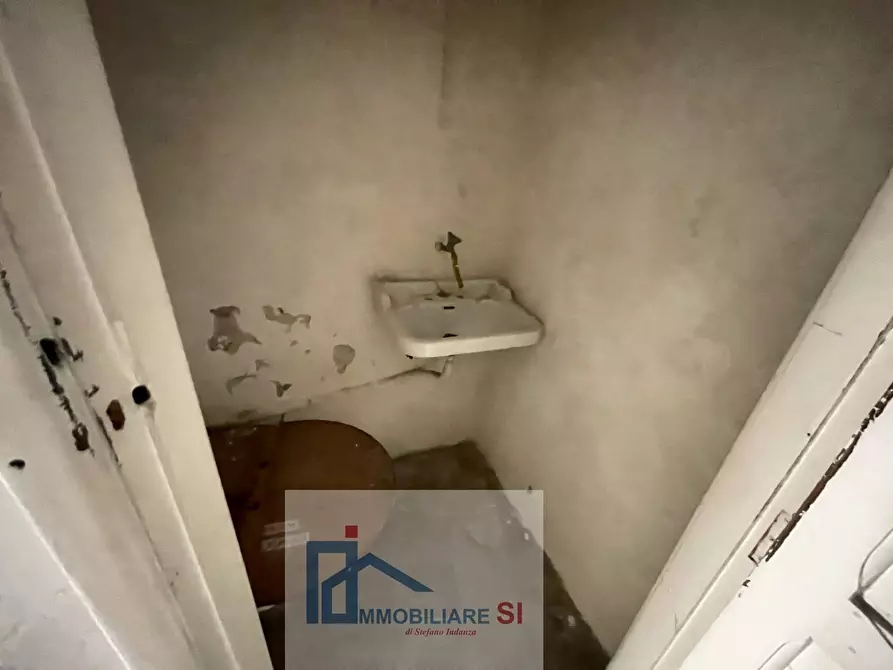 Immagine 37 di Casa semindipendente in vendita  in Via Sottotenente Gaetano Miele a Benevento