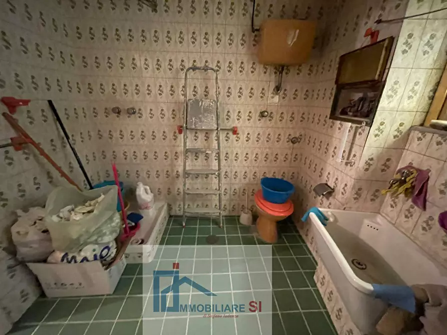 Immagine 25 di Casa semindipendente in vendita  in Via Sottotenente Gaetano Miele a Benevento