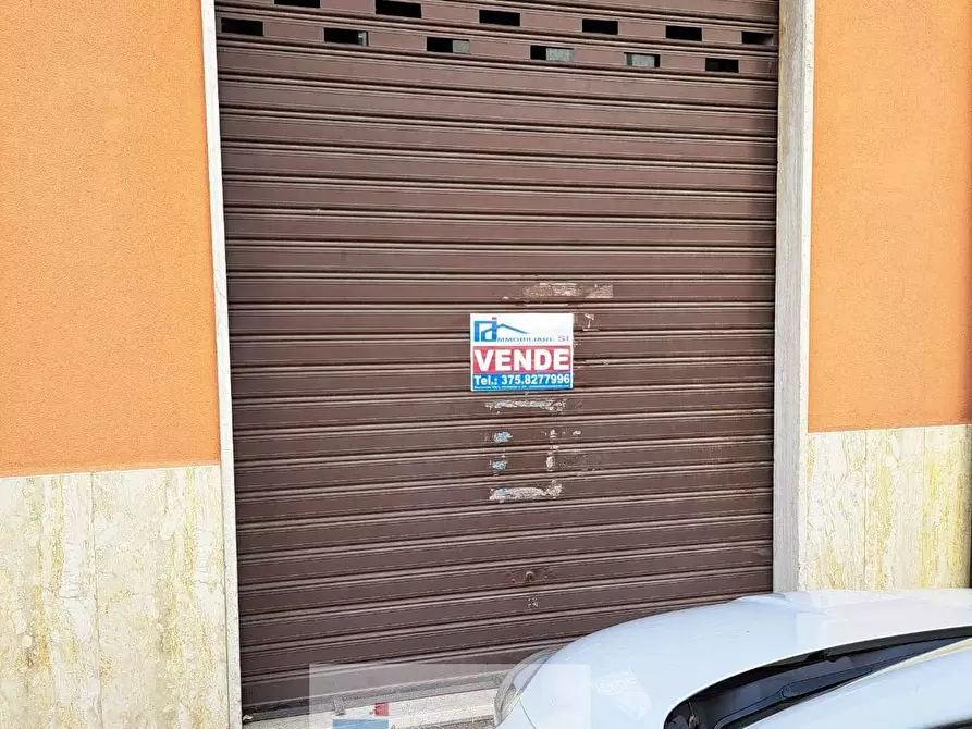 Immagine 4 di Box auto in vendita  in Via Sabbioneta a Potenza