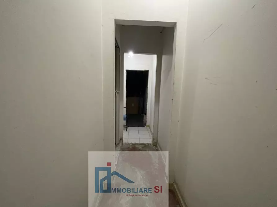 Immagine 16 di Locale commerciale in vendita  in Via Dei Mulini a Benevento