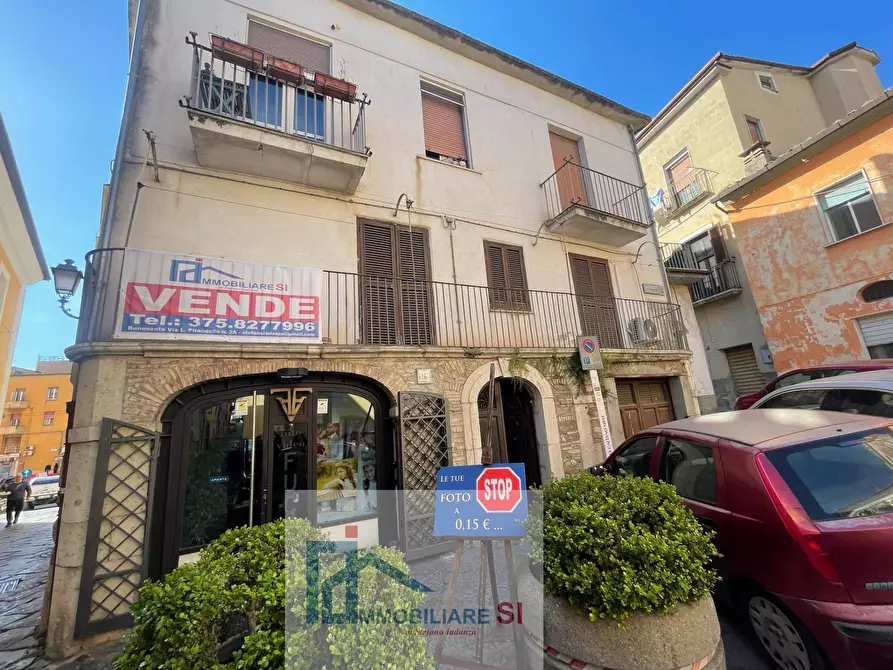 Immagine 41 di Casa semindipendente in vendita  in Via Sottotenente Gaetano Miele a Benevento