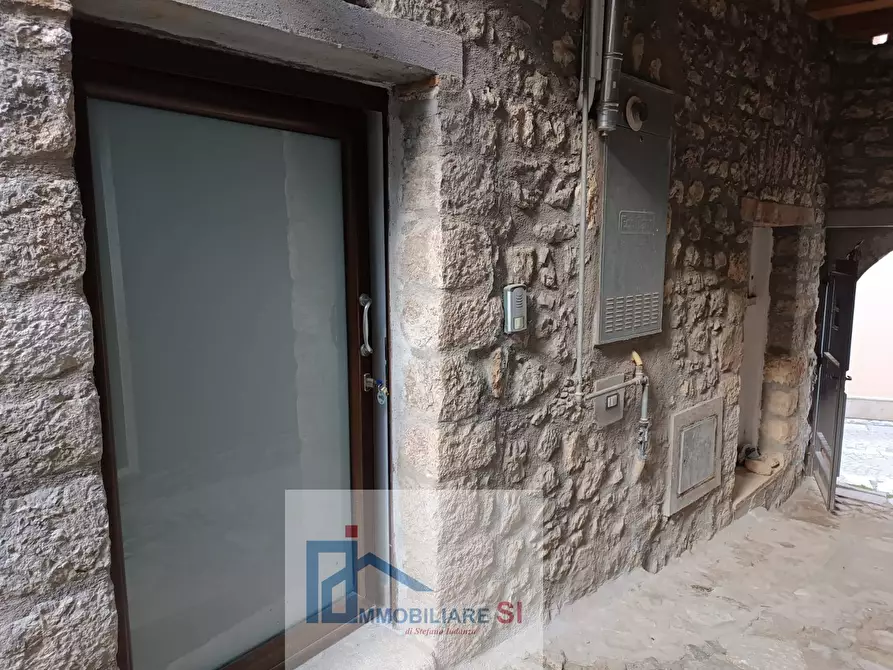 Immagine 5 di Casa semindipendente in vendita  in Via Mattaleoni a Vitulano