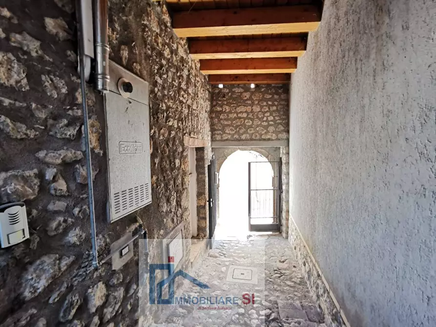 Immagine 33 di Casa semindipendente in vendita  in Via Mattaleoni a Vitulano