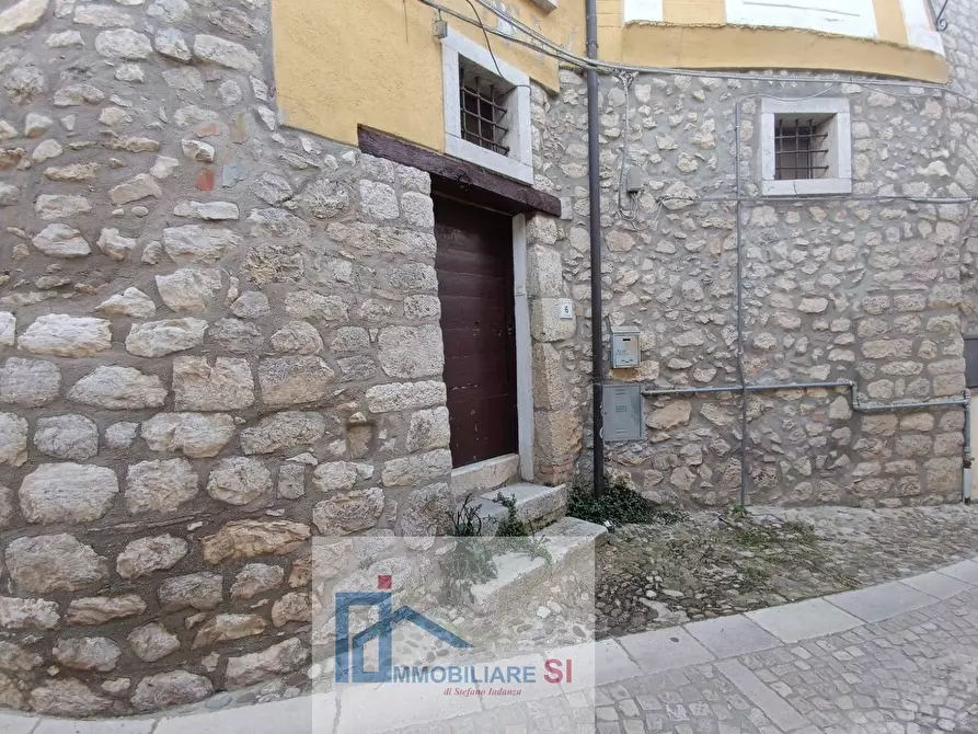 Immagine 34 di Casa semindipendente in vendita  in Via Mattaleoni a Vitulano