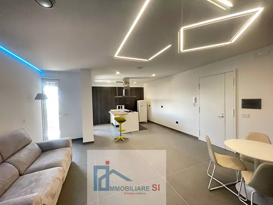 Immagine 2 di Appartamento in vendita  in Via Almerico Meomartini a Benevento