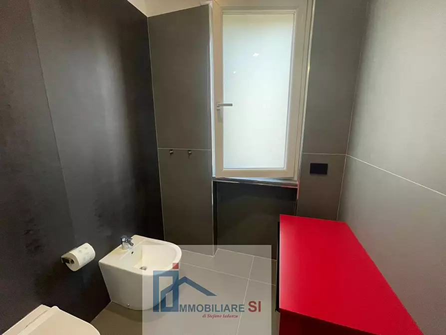 Immagine 19 di Appartamento in vendita  in Via Almerico Meomartini a Benevento