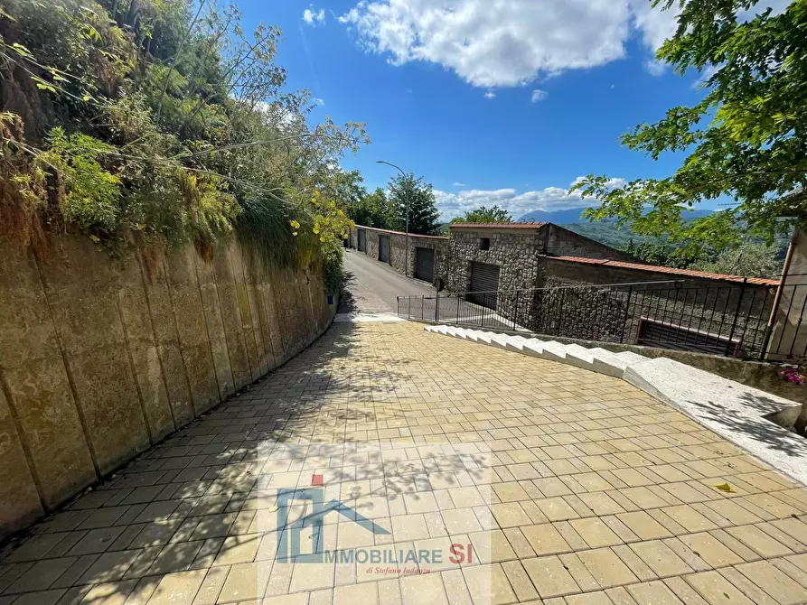 Immagine 1 di Casa semindipendente in vendita  in Via Michelangelo Caporaso a Foglianise