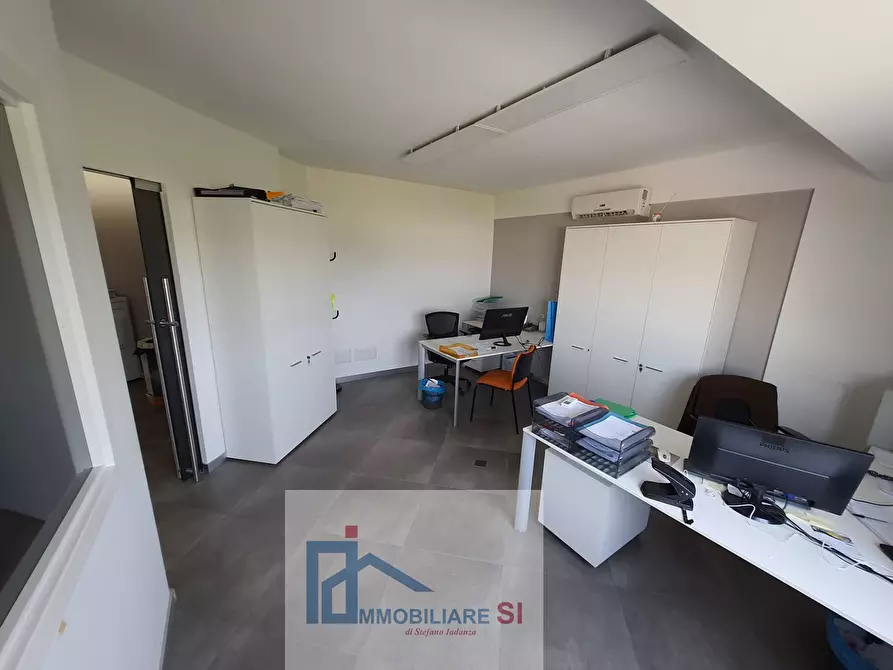 Immagine 15 di Capannone industriale in vendita  in Ponte Valentino a Benevento