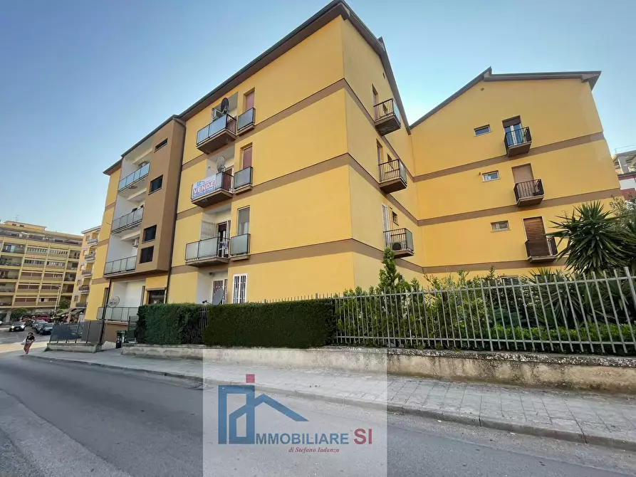 Immagine 1 di Appartamento in vendita  in Via Piranesi a Benevento