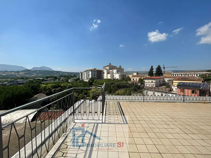 Immagine 3 di Attico in affitto  in Via Munazio Planco a Benevento