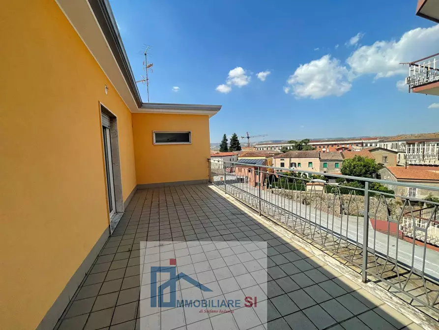 Immagine 16 di Attico in affitto  in Via Munazio Planco a Benevento