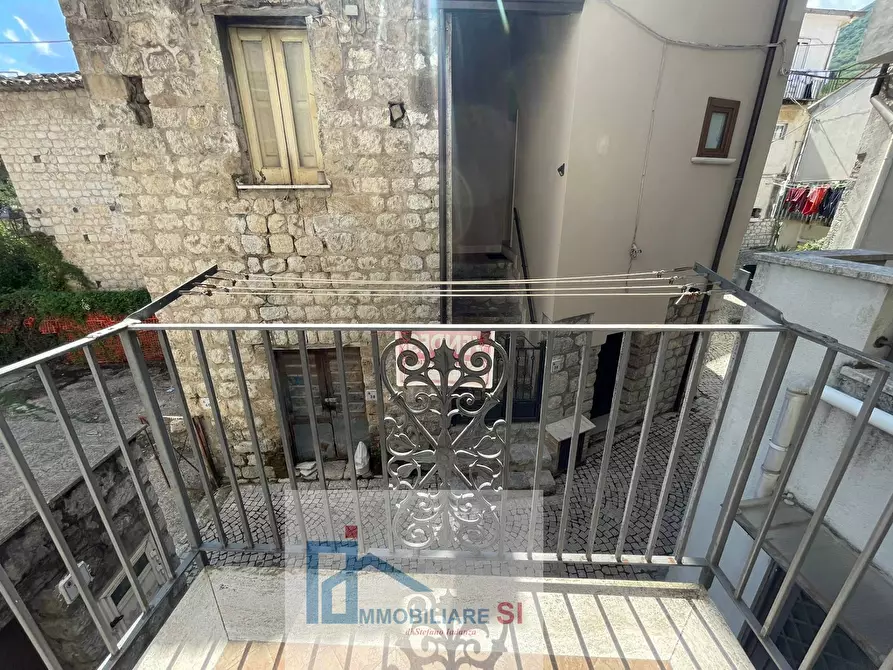 Immagine 19 di Casa semindipendente in vendita  in Via Madonnina del Grappa a Cautano