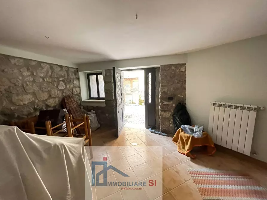 Immagine 5 di Casa semindipendente in vendita  in Via Madonnina del Grappa a Cautano