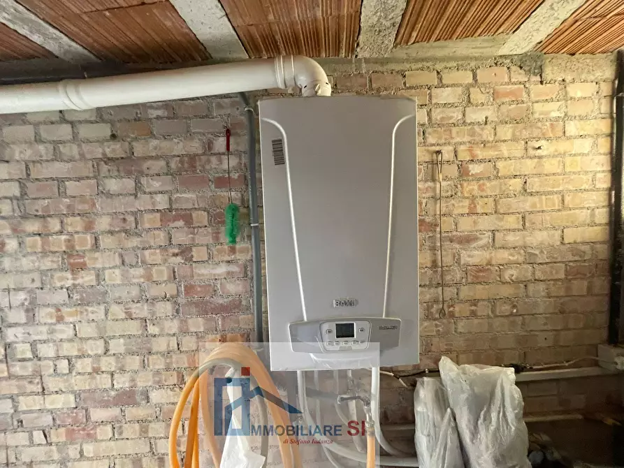 Immagine 50 di Casa semindipendente in vendita  in Via Madonnina del Grappa a Cautano