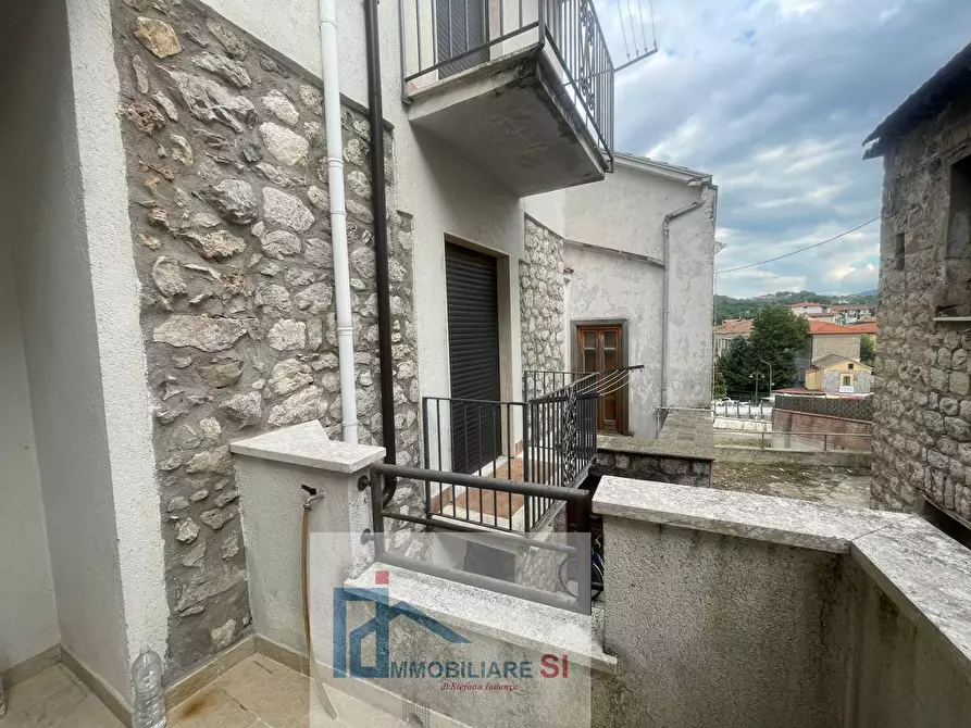 Immagine 9 di Casa semindipendente in vendita  in Via Madonnina del Grappa a Cautano